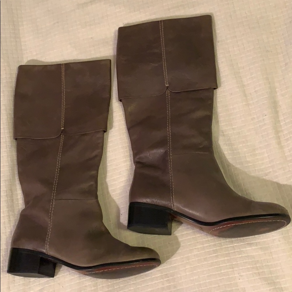 No 704b gray leather block heel contrast stitch